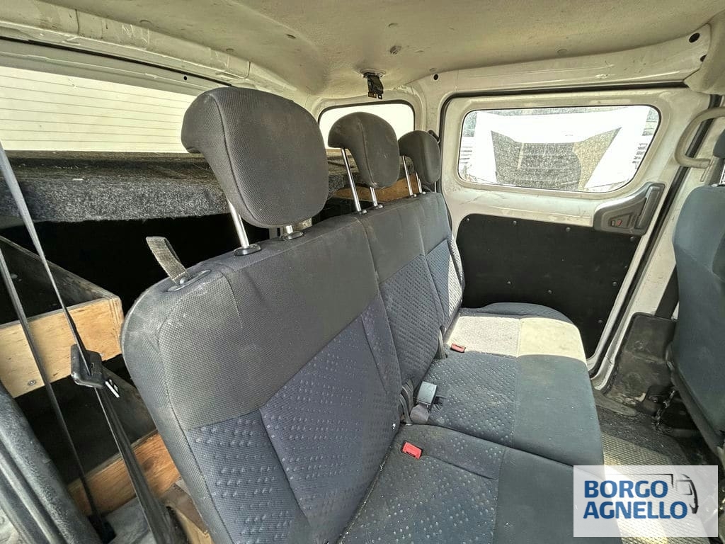 Nissan NV200